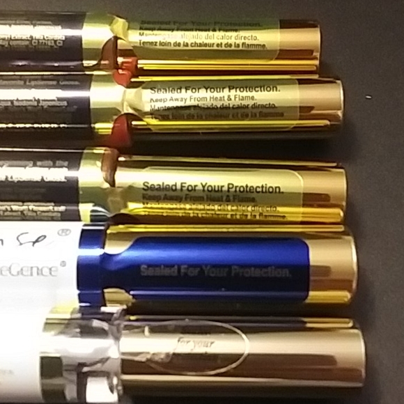 Lip gloss - Picture 2 of 2